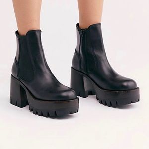 BRAND NEW NEVER WORN Preston Platform Ankle Boots